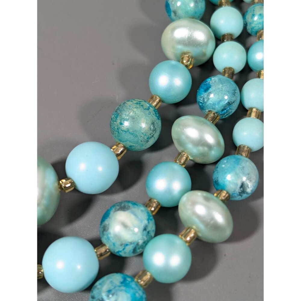 Vintage Japan Aqua Blue Pearlized Lucite Triple Strand Choker Necklace 17" - Picture 4 of 9